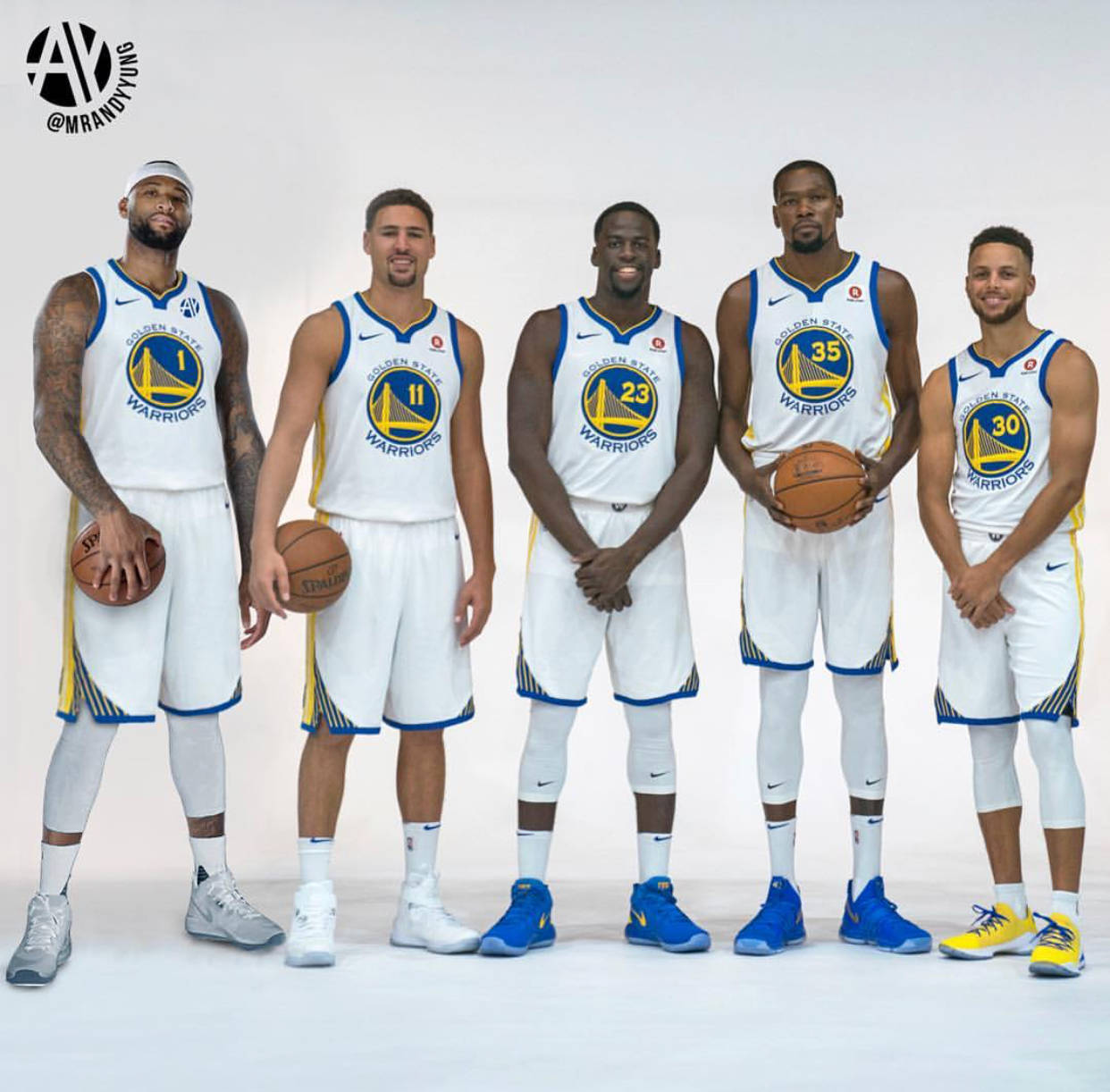 女足留洋球员沈梦露恢复场地训练，此前她因重伤缺阵9个月（重伤休战9个月后，留洋女足球员沈梦露重返场地训练）