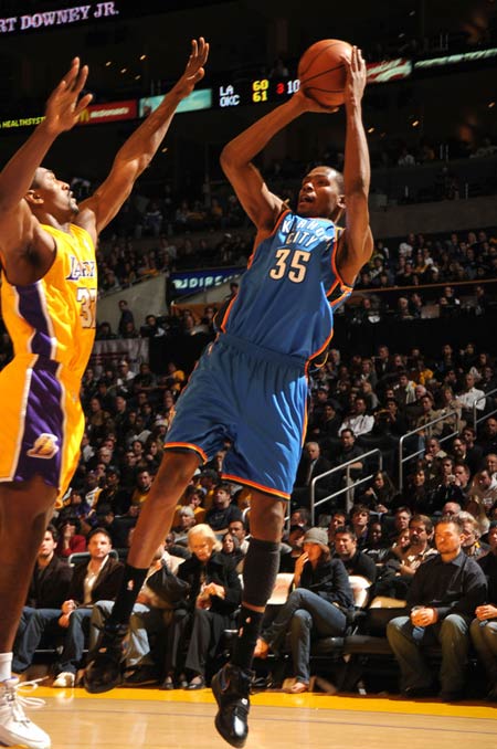 北青谈国少0-2缅甸：失误多，心态有问题，缺乏随机应变（北青点评国少0-2不敌缅甸：失误频繁、心态失衡、应变能力欠缺）