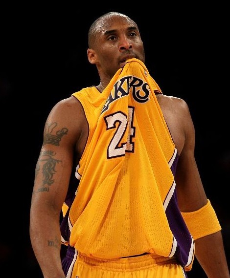 麦卡利斯特：庆祝动作是献给家人的；希望梅西能一直在国家队（麦卡利斯特：庆祝献给家人，期待梅西一直征战国家队）