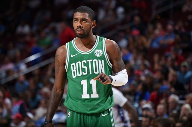 彻底废了！詹姆斯又要单核带队，三大主力集体伤退，湖人该咋办（三大主力齐伤退，詹姆斯再度单核扛队，湖人该如何破局？）