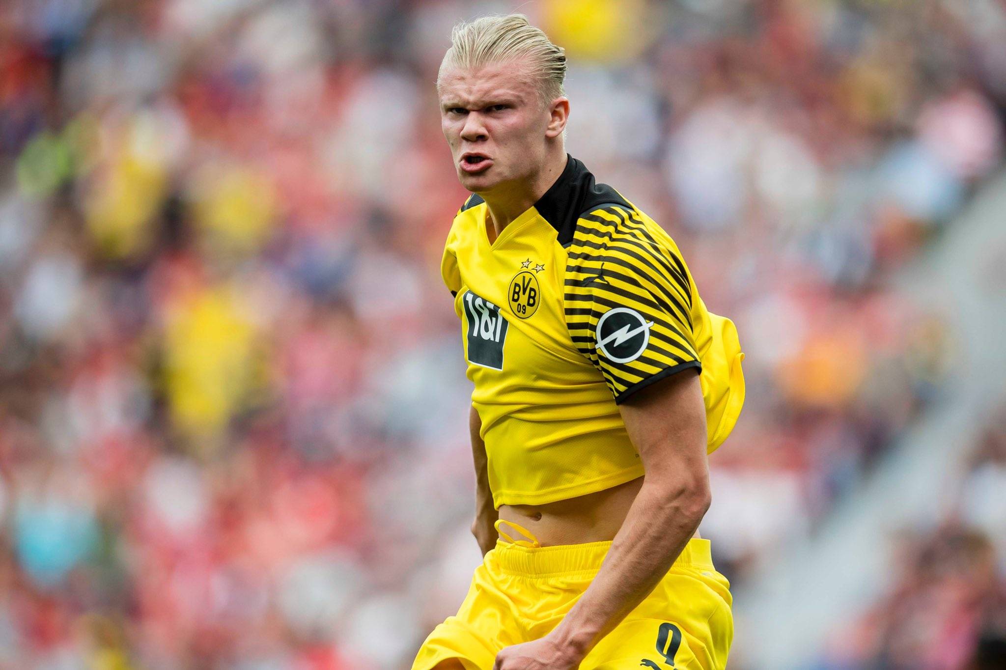 斩获皇马生涯首球，赫伊森是本赛季西甲进球最年轻的后卫（皇马处子球到手，赫伊森成本赛季西甲最年轻破门后卫）