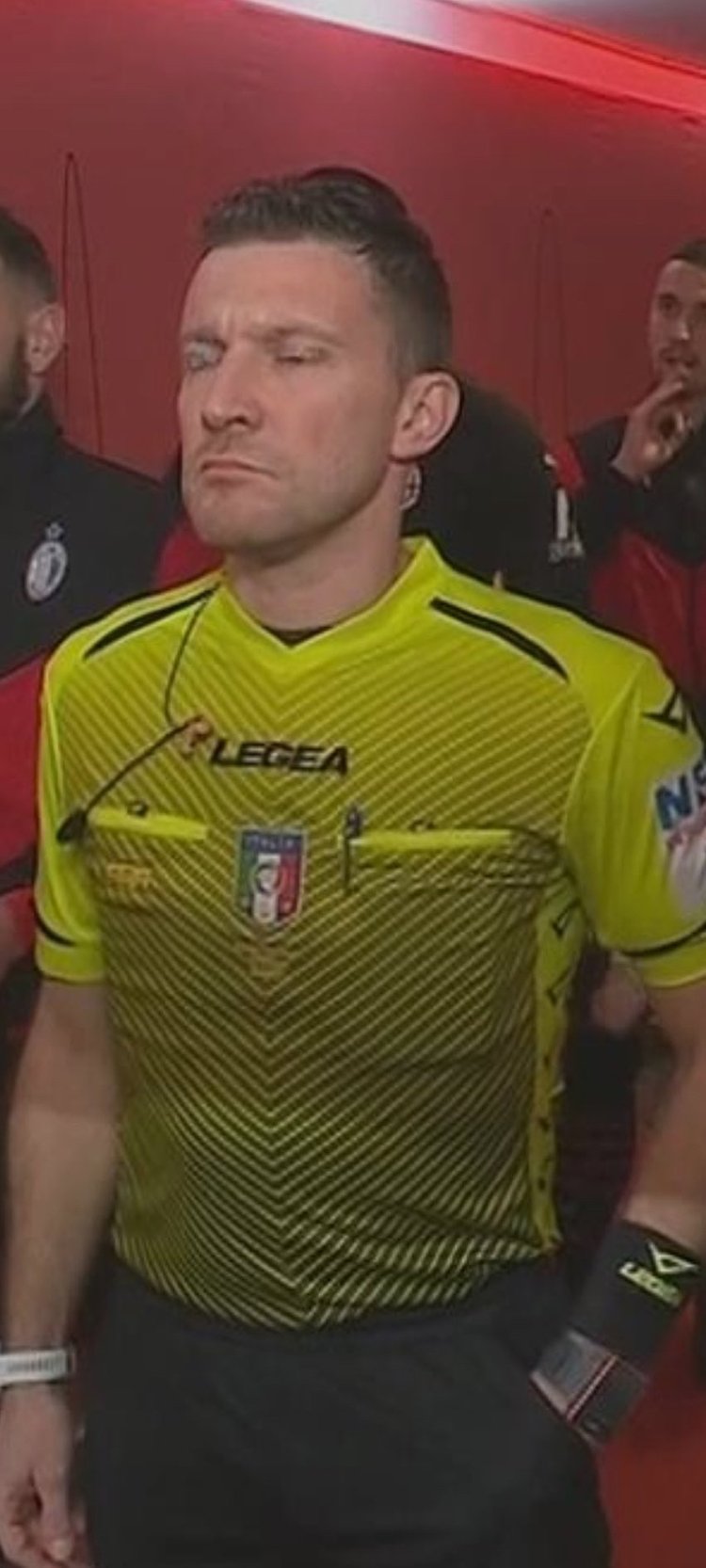 状态回调！爱德华兹6中3贡献11分，8失误创赛季新高（手感低迷！爱德华兹6投3中拿下11分，8次失误创赛季新高）