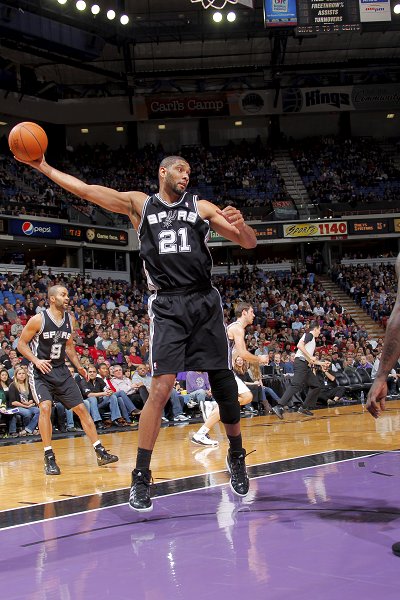 普利西奇助米兰实现大逆转（普利西奇发威，米兰上演大逆转）